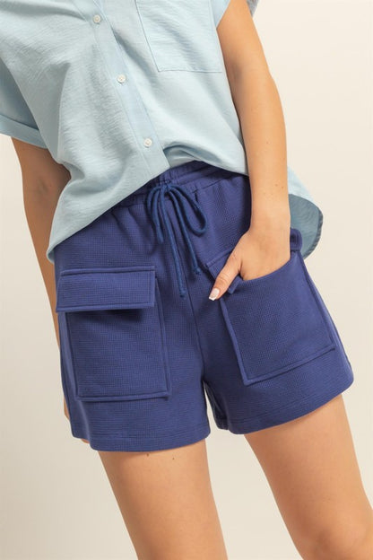 Women's drawstring waffle knit front pocket shorts – cozy and stylish loungewear