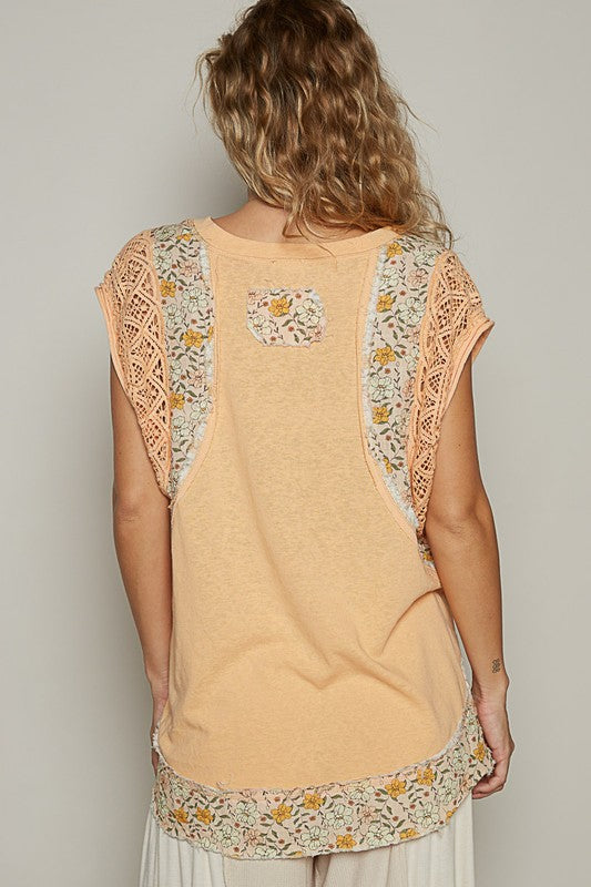 Women's floral frayed hem crochet cap sleeve top – lightweight and boho chic