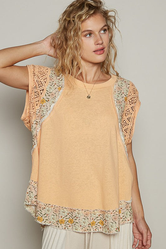 Women's floral frayed hem crochet cap sleeve top – lightweight and boho chic