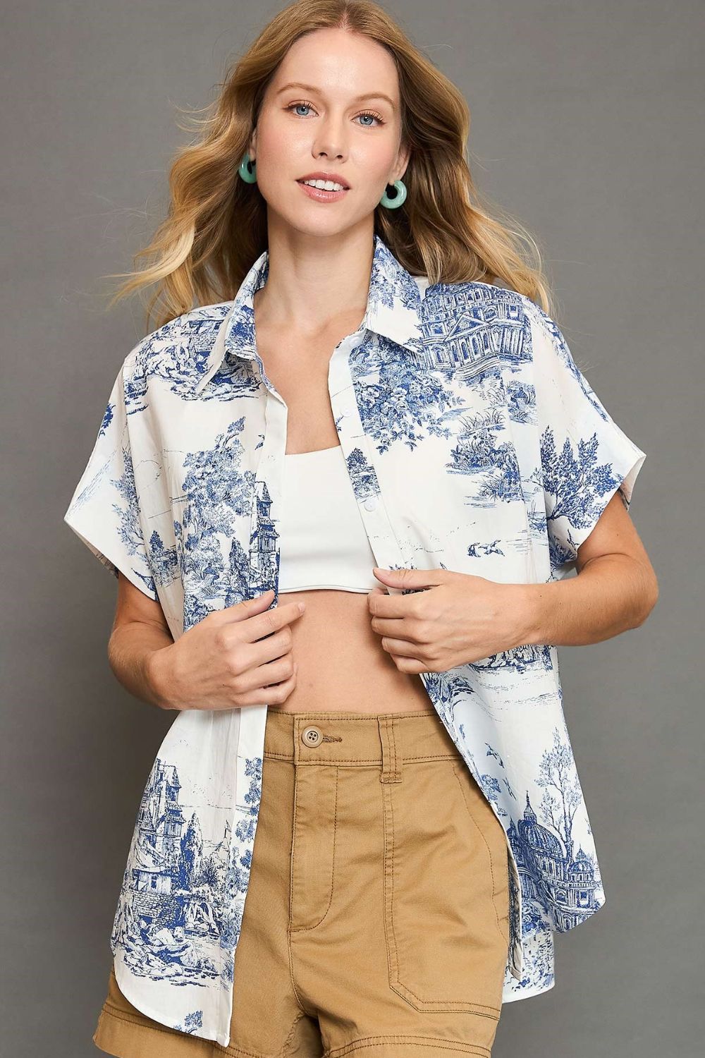 Stylish two-tone print button-up short sleeve shirt, perfect for modern and versatile looks.