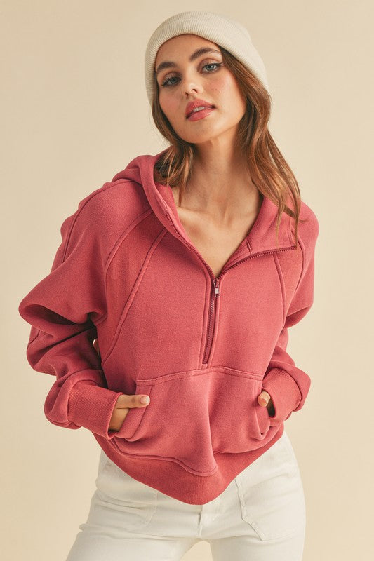 Women's half-zip raglan sleeve hoodie with kangaroo pocket – sporty and cozy sweatshirt