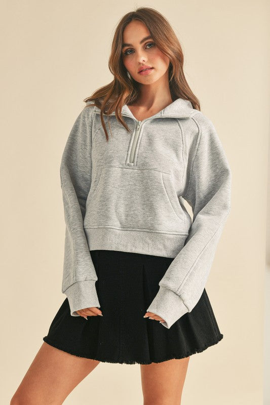 Women's half zip raglan sleeve hoodie with kangaroo pocket – sporty and cozy everyday wear