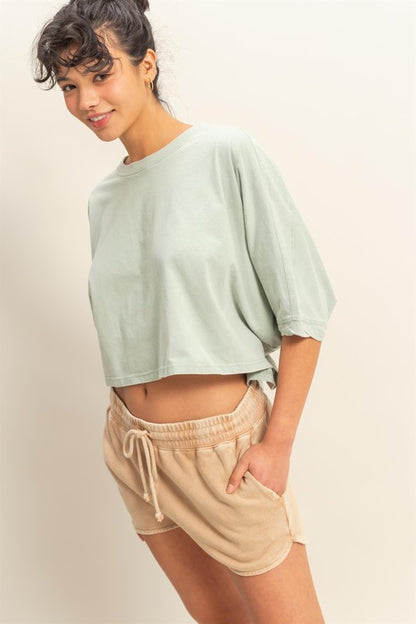 Lightweight round neck batwing sleeve t-shirt with a relaxed fit, perfect for casual and effortless styling.