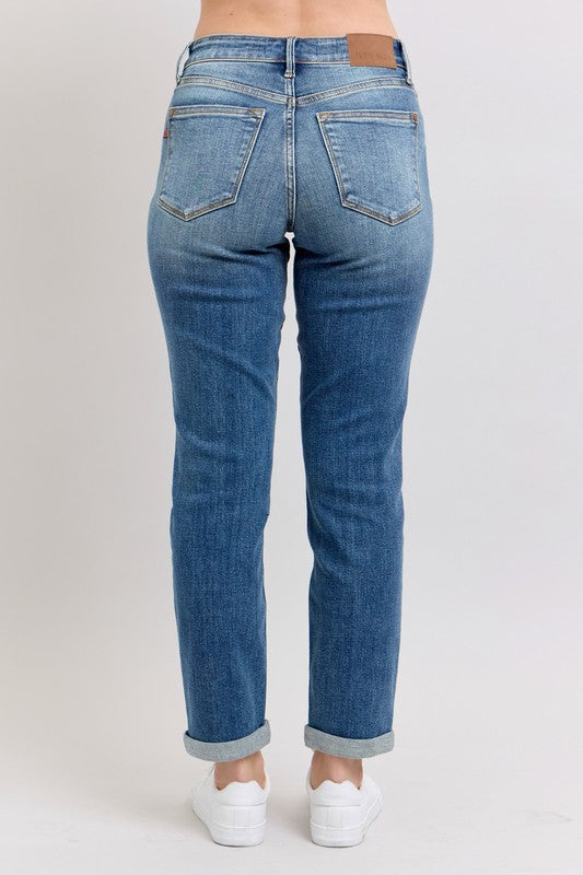 Women's mid rise skinny cuff jeans with pockets – sleek and versatile denim