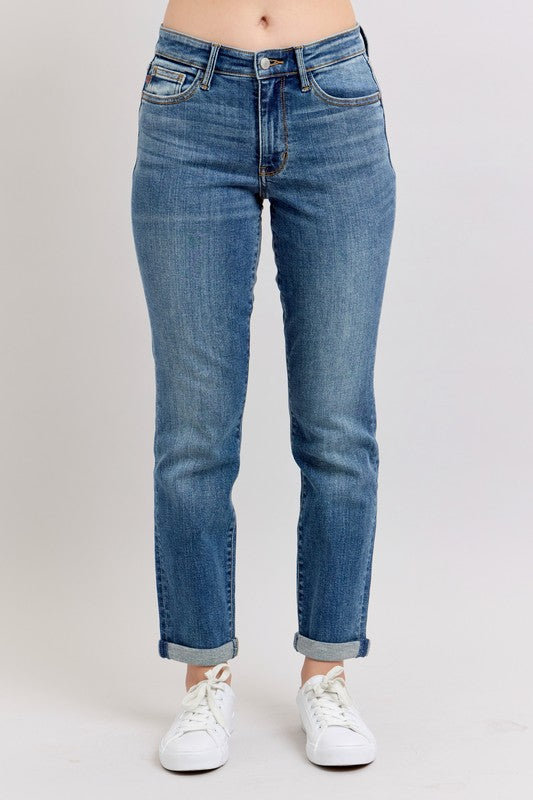 Women's mid rise skinny cuff jeans with pockets – sleek and versatile denim