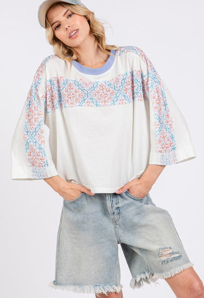 Women's patchwork breeze contrast oversized t-shirt – boho chic and relaxed fit