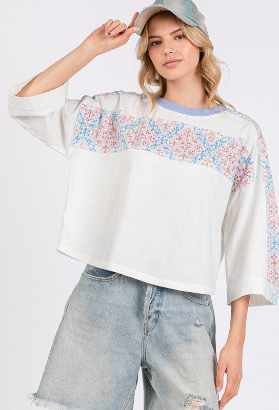 Women's patchwork breeze contrast oversized t-shirt – boho chic and relaxed fit