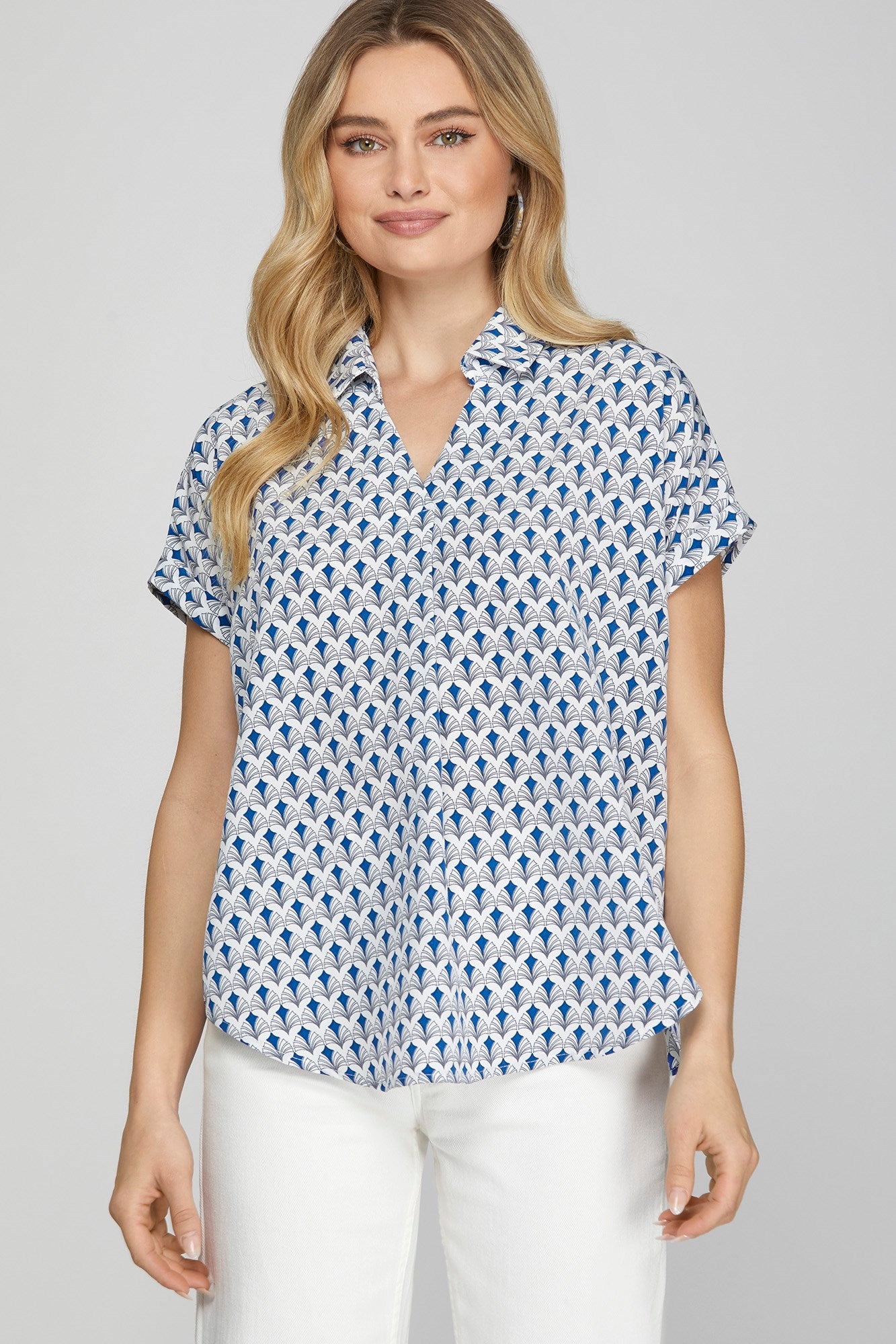 Chic printed Johnny collar short sleeve blouse, perfect for casual and semi-formal looks.