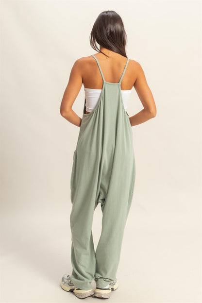 Relaxed fit mineral washed overalls with pockets, featuring a vintage-inspired look and comfortable style.