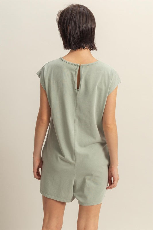 Casual round neck cap sleeve breezy romper with pockets, perfect for warm-weather comfort and effortless style.