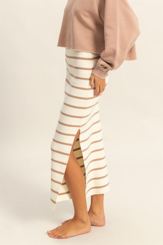 Stylish side slit striped bodycon sweater skirt with a curve-hugging fit and trendy design.